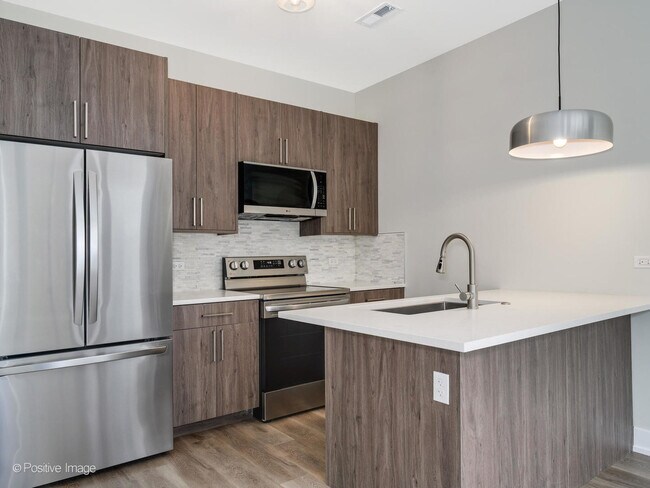 Photo - 3944 S Indiana Ave Unit 2F