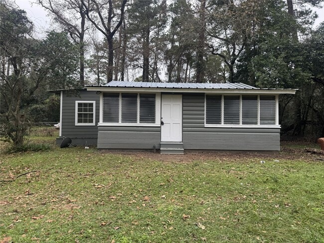 Building Photo - 5907 Cessna Dr