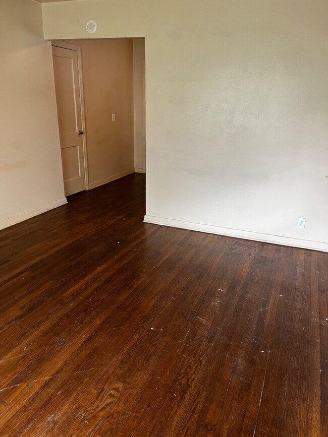 Photo - 1126 Bailey Ave