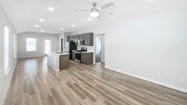 Photo - 1239 Amistad Lp