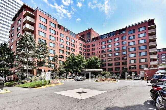 Building Photo - 1021 Arlington Blvd Unit #747 Rental