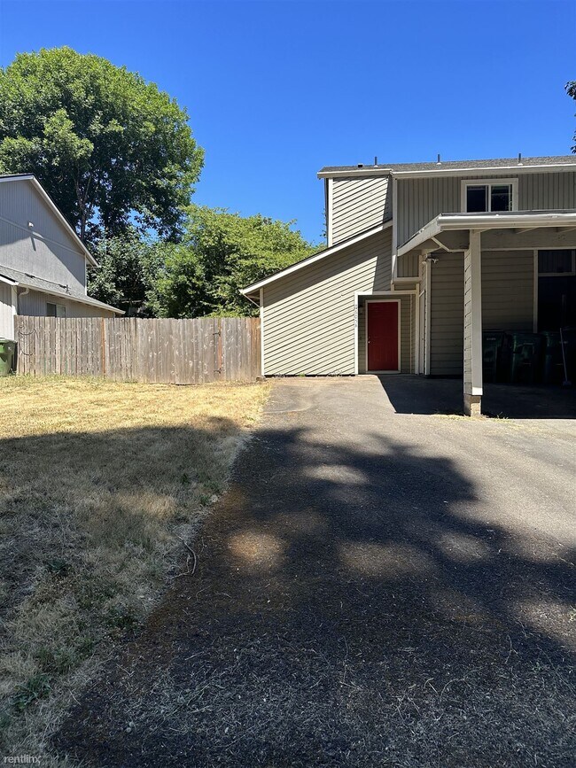 2 br, 1.5 bath Duplex - 605 Andrew Street A - 2 br, 1.5 bath Duplex - 605 Andrew Street A