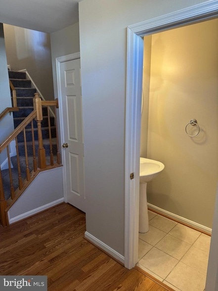 Photo - 113 Pinecove Ct