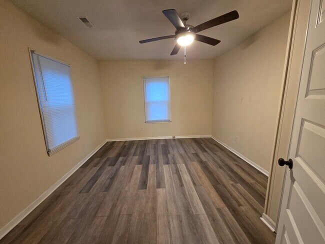 Photo - 133 W Washington St