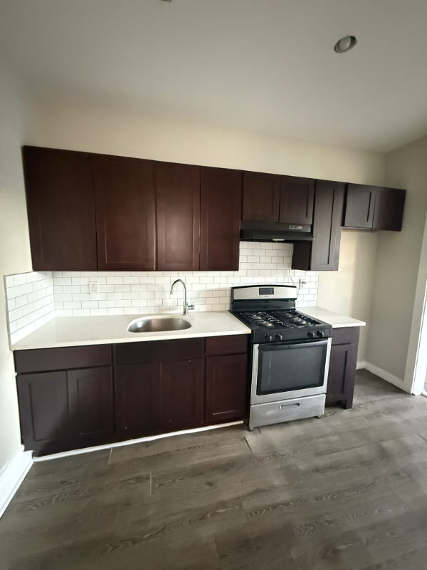 Building Photo - 352 Central Ave Rental