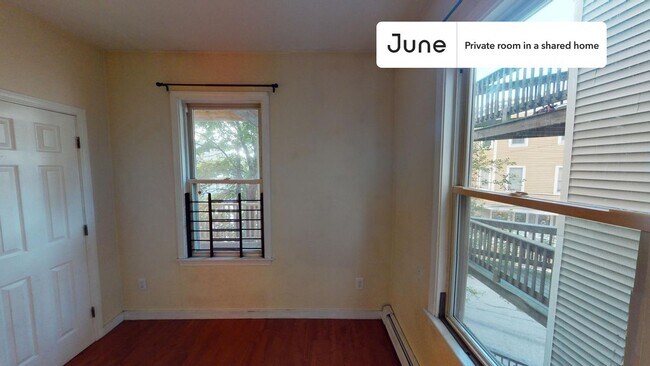 Photo - Room in Shared 4 bed/1.5 bath home Unit D