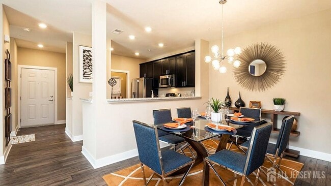 Photo - 932 Vanderbergh Blvd