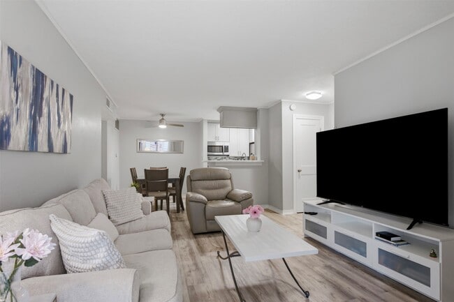 Photo - 11201 Lynbrook Dr Unit 3812