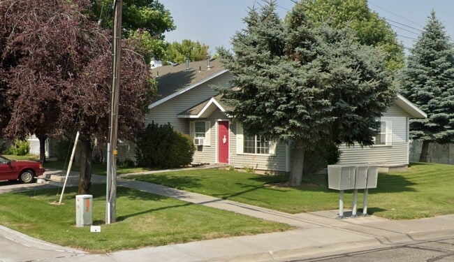 Building Photo - 343 W Pine St Rental