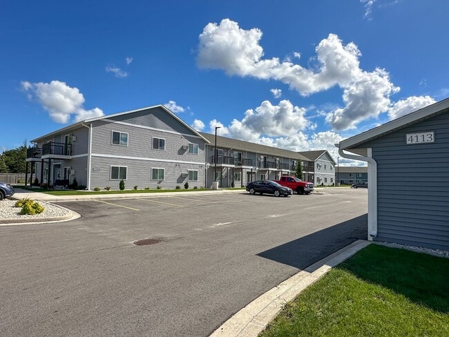 SCS Oshkosh Apartment Community