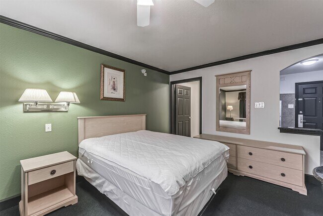 Photo - 1025 Swanson St Unidad 311