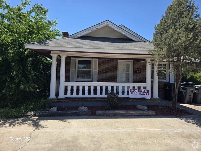 Building Photo - 1102 S Western St Rental