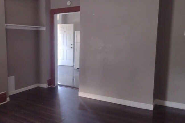 869 Kenneth Ave Unit Fl1