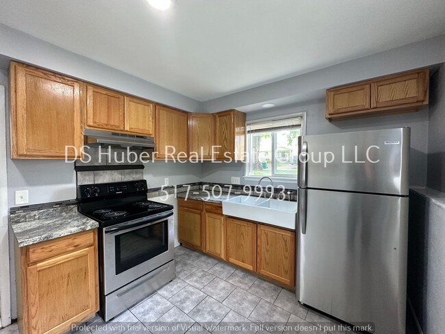 Building Photo - 335 S Grace St Unit 2 Rental