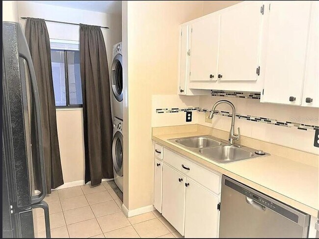 Photo - 2947 SW 32nd Ave