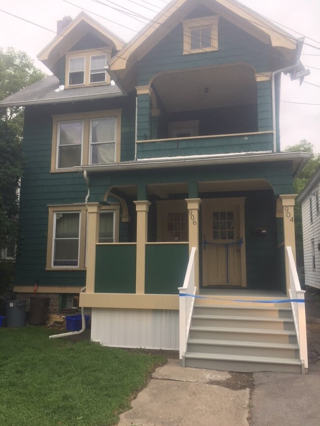 Building Photo - 904 Ackerman Ave Unit 3rd floor