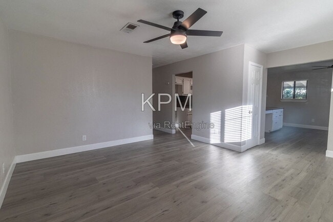 Photo - 608 S Golden Gate Ave
