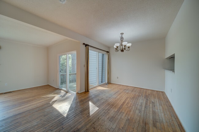 Photo - 5481 Vantage Point Rd