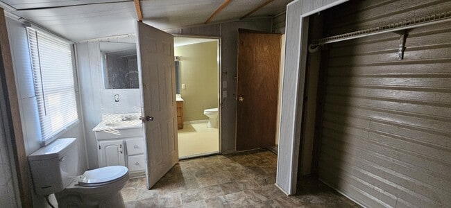 Photo - 816 Meridian St