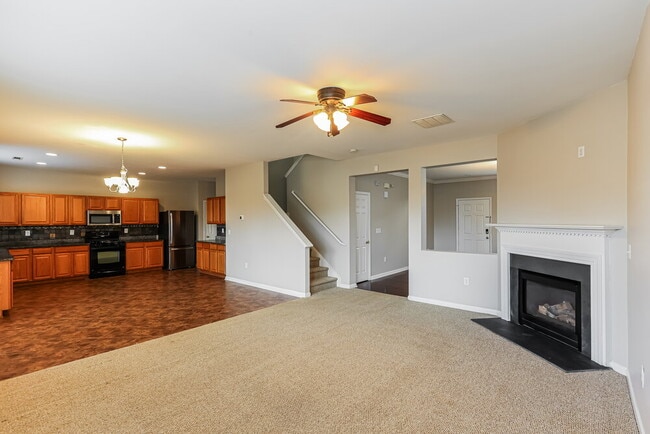 Photo - 136 Maple Hill Dr