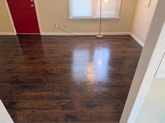 Photo - 116 Eureka Gdns