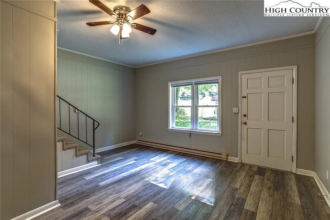 Photo - 247 Homespun Hills Rd