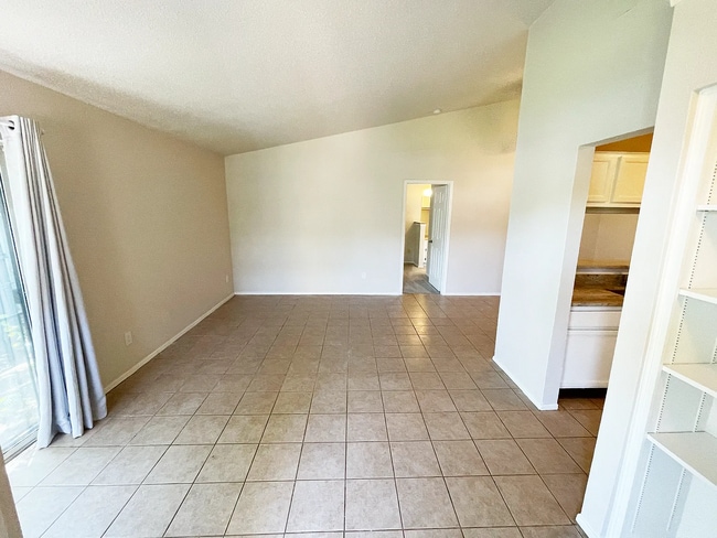 Building Photo - 12318 Dellrey Dr