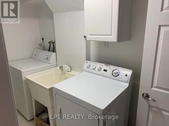 Photo - 14 Hazelton Ave