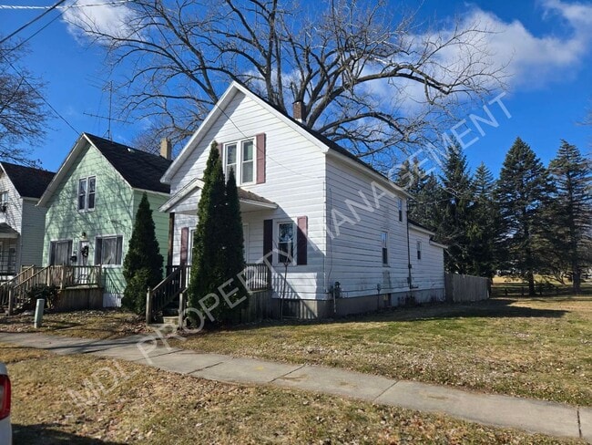 Photo - Spacious 3-Bedroom Home