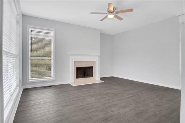 7 Edwin Pl NW