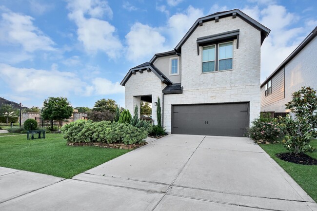 Building Photo - 6707 Regatta Park Ln