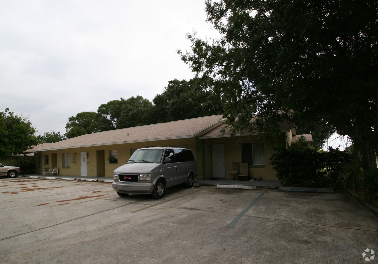 Bayshore Oaks - Bayshore Oaks