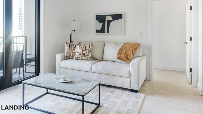 Building Photo - 1007 S Mint St Unit 715