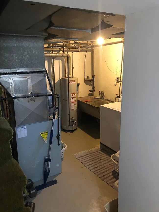 Photo - 220 Madison St