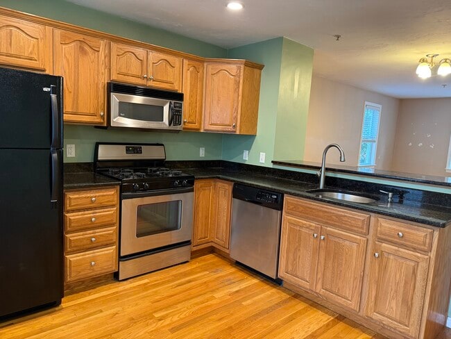 Photo - 604 Bedford St Unit 1