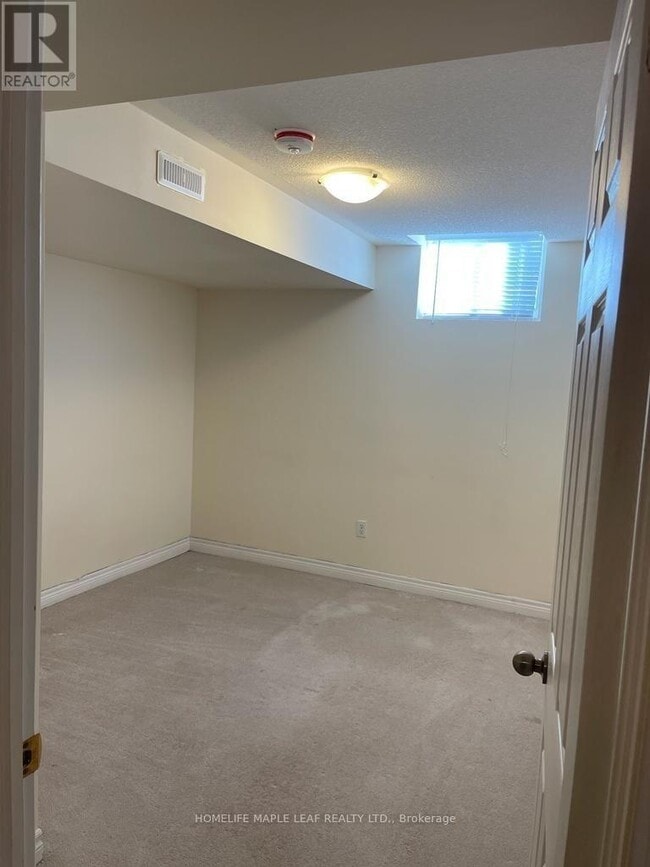 Photo - 10 Frenchpark Cir