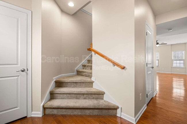 Photo - 2601 Silverthorn Dr