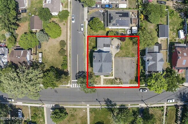 Photo - 103 Main St