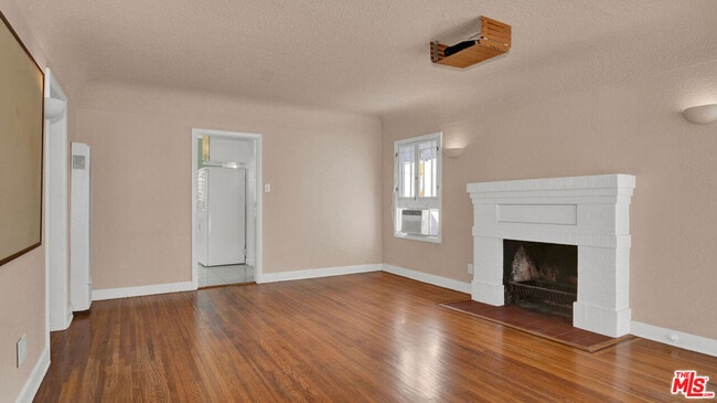 Photo - 6180 Oak Crest Way