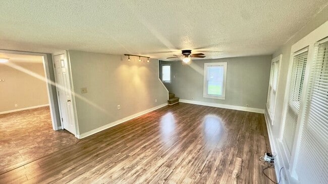 Photo - 15 Casimir St Unit Rear