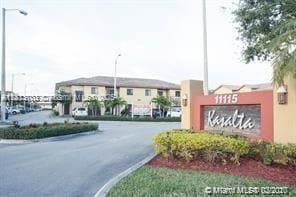 Building Photo - 11115 W Okeechobee Rd Unit 153 Rental