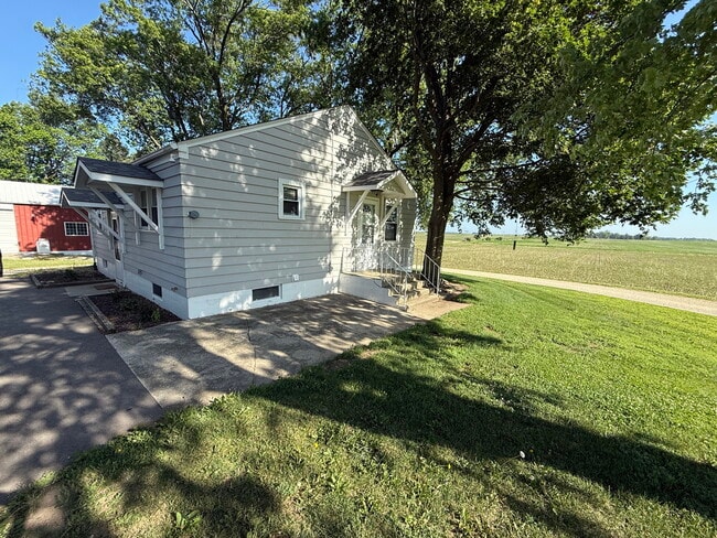 Photo - 1N479 Schrader Rd House
