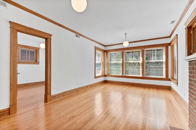 Photo - 3153 N Hudson Ave