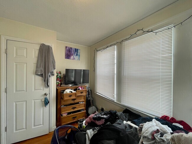 Photo - 58 Brock St Unit 2