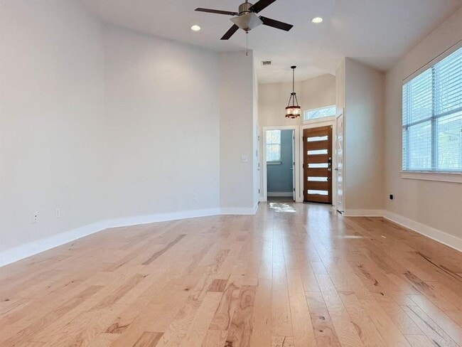 Photo - 7208 Lysander Ct