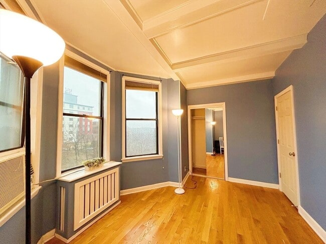 Photo - 1486 Commonwealth Ave Unidad 18