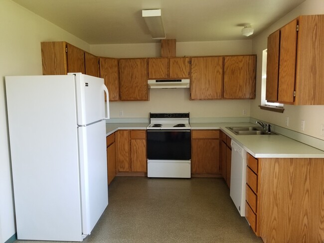 Building Photo - c611 Unit a Rental