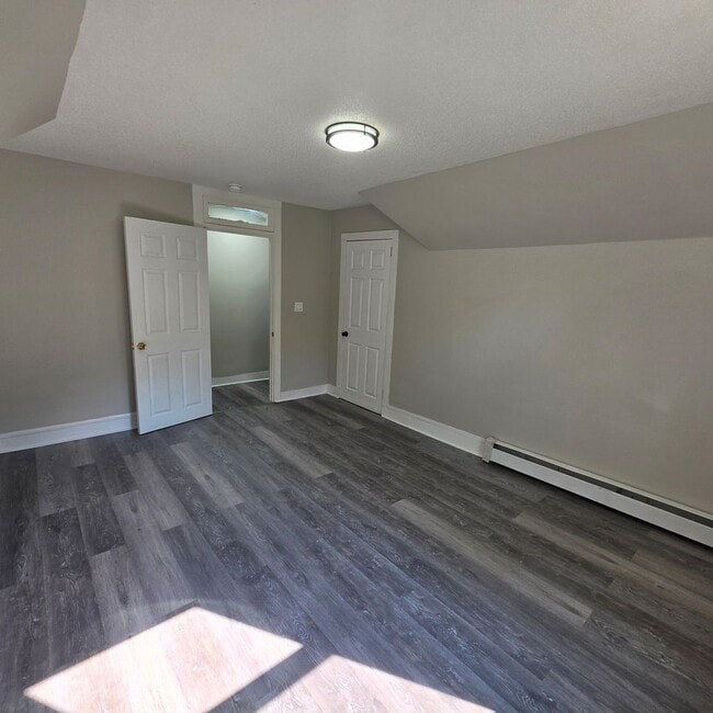 Photo - 200-202 Sargeant St Unit 3rd Floor