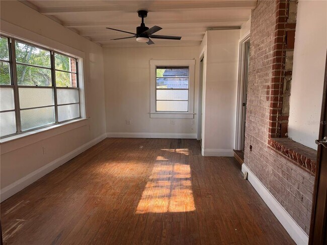 Photo - 3813 W De Leon St