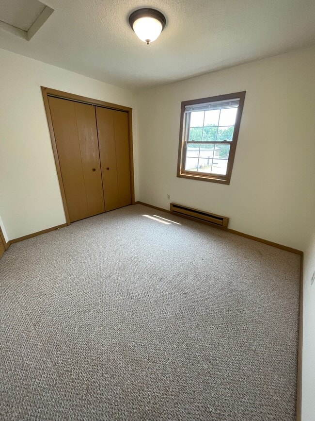 Building Photo - 225 Liberty St Unit 15